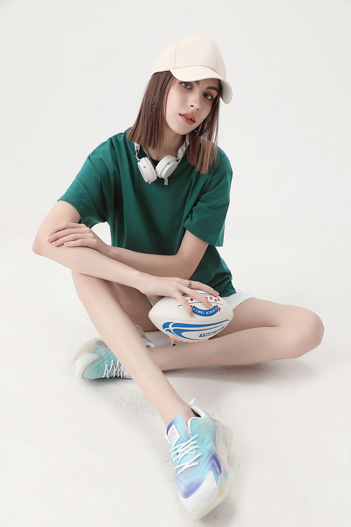 深墨绿 view 1